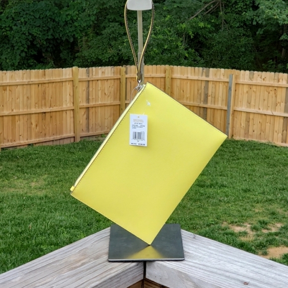 ⚠️LAST 1⚠️Michael Kors Jet Set XL Clutch Wristlet - Picture 2 of 5